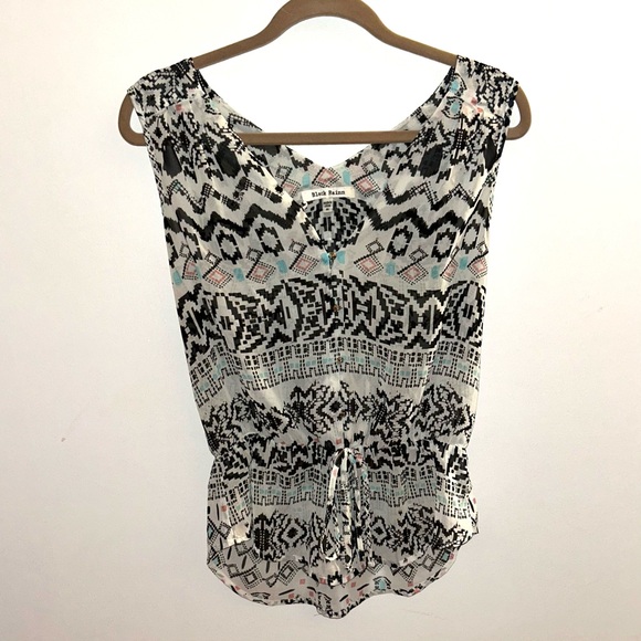 Black Rainn. Semi-Sheer Aztec Print. Sleeveless Top. Spike Buttons & Flutter Hem - Picture 1 of 5
